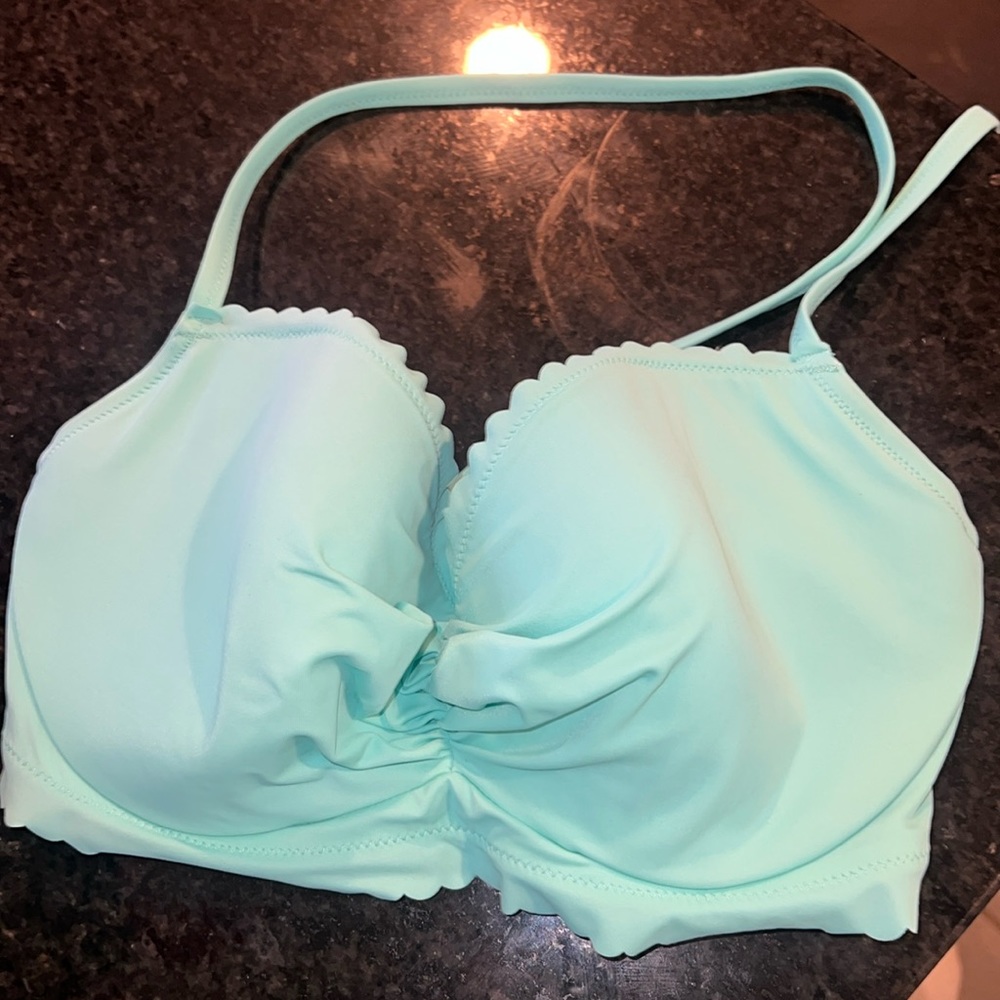 Victoria’s Secret getaway halter